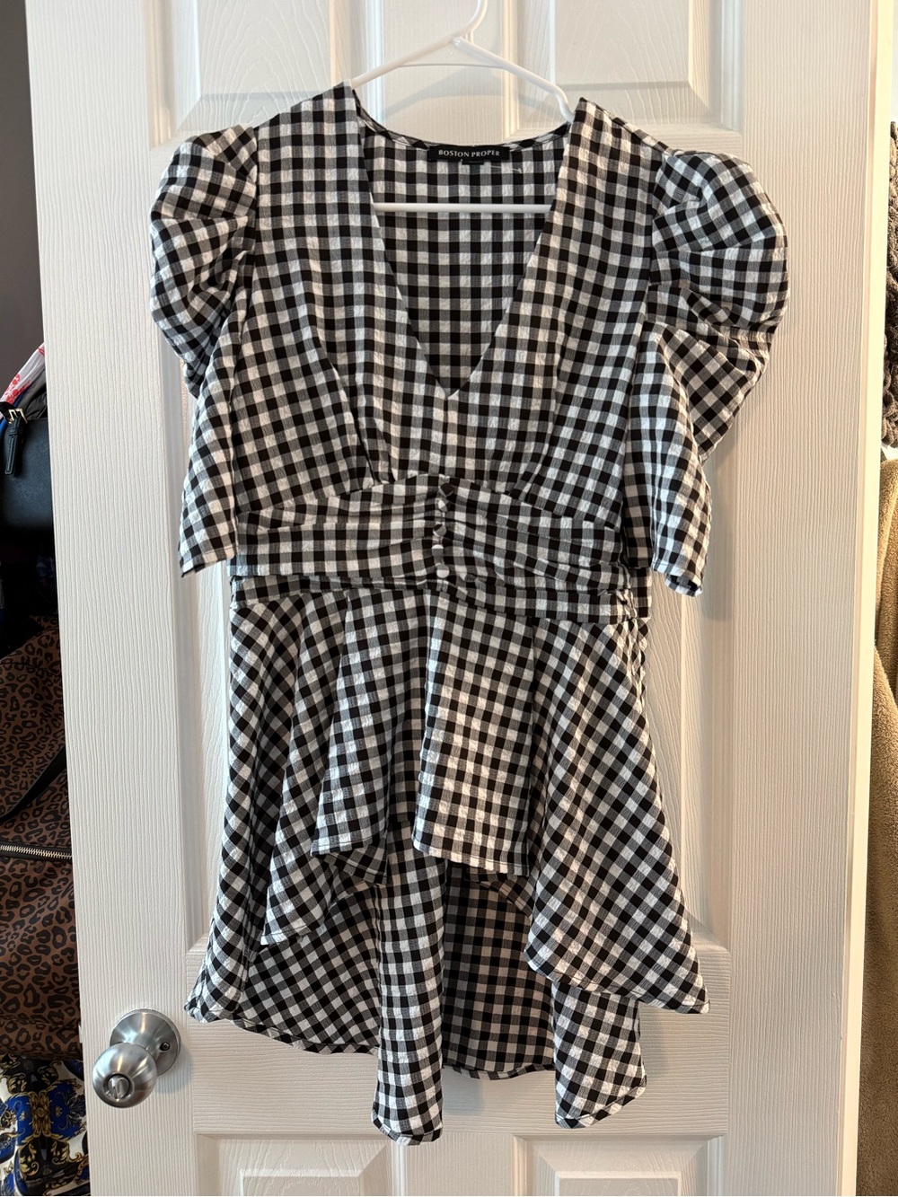 Boston Proper Gingham Covered Button High Low Knit Top Size 10
